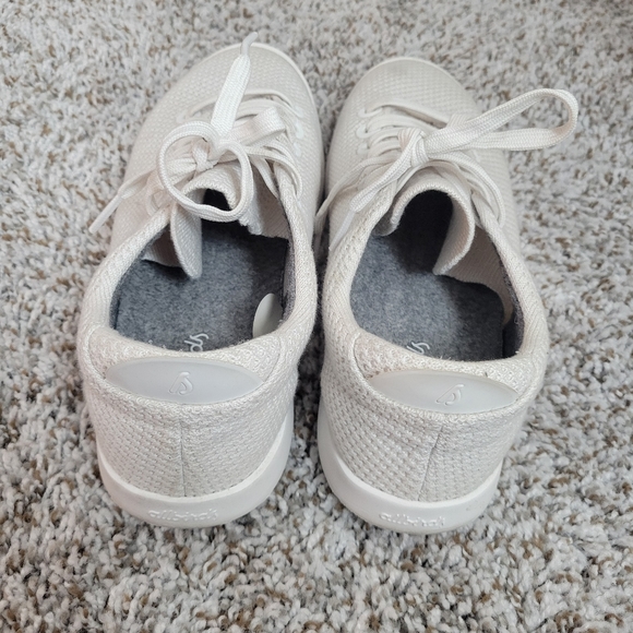 Women's AllBirds - Picture 3 of 3